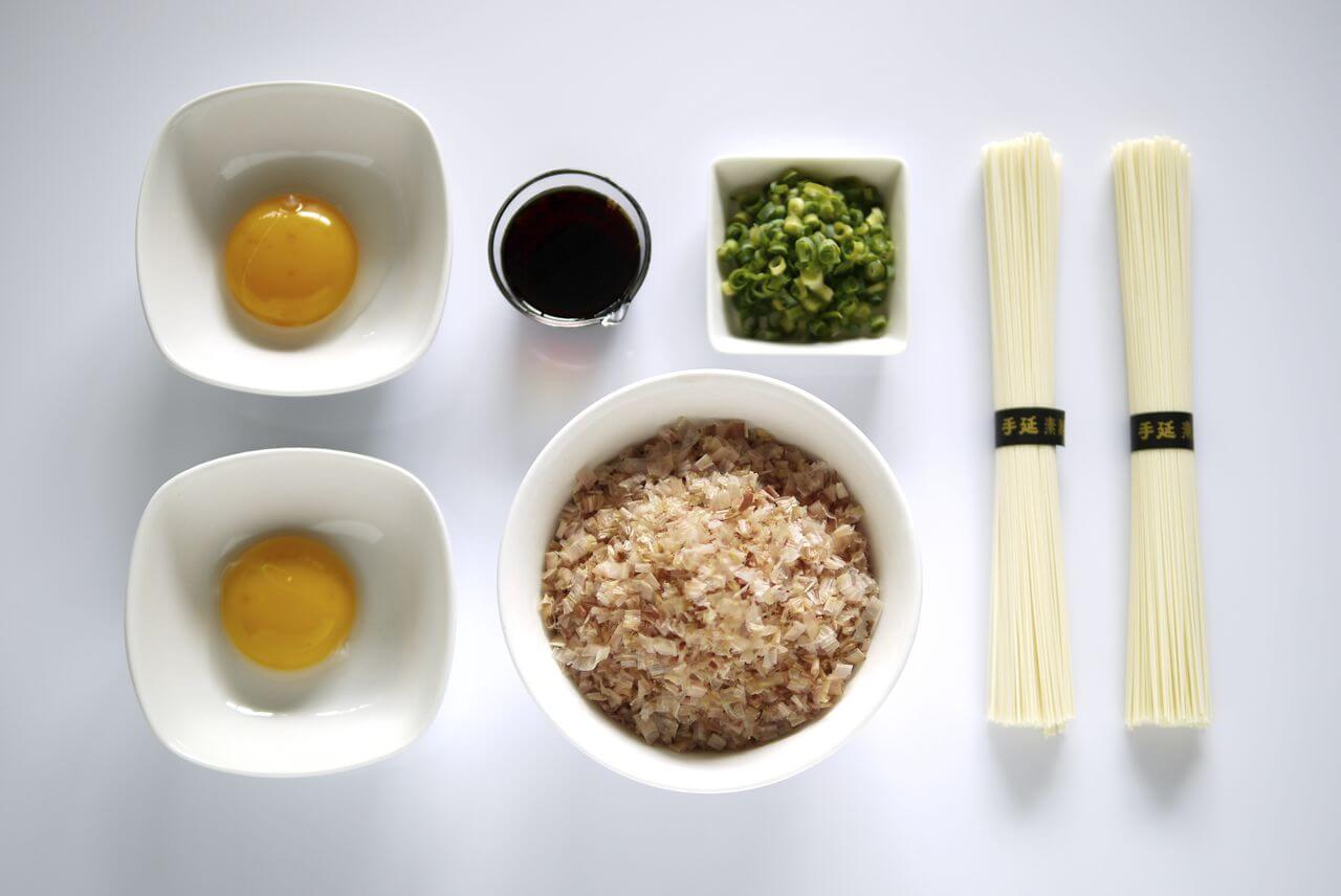 かつお節薫るカツ玉そうめんの材料